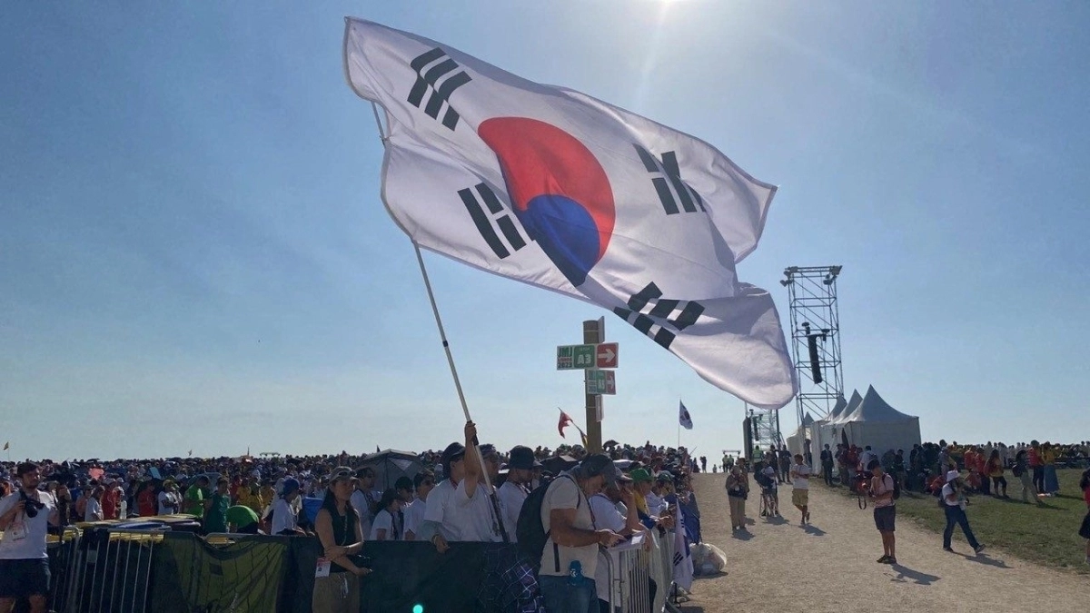 2023년 포르투갈 리스본 세계청년대회에서 휘날리는 태극기. 바티칸 뉴스 갈무리.