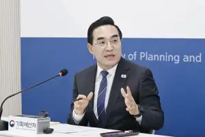 [사설] 연금지출 증가 G20 최고… 기초연금·교육교부금 수술해야