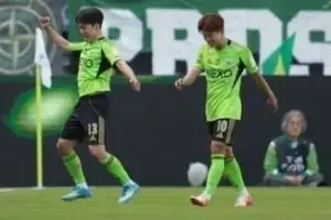 강상윤 극장골… 전북, 단숨에 선두권