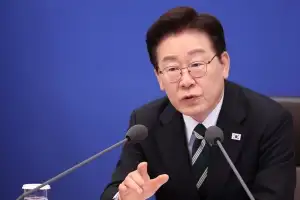 李대통령 “주권국가로서 당당한 자세로 우방들과 우정 쌓을 것”