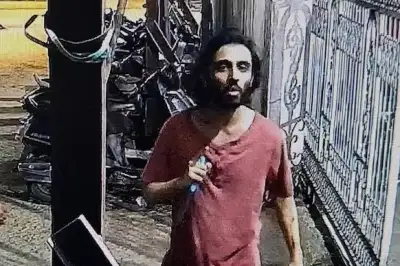 “신앙고백 암송해봐” 돌연 흉기 휘둘러…IS 영상 심취한 인도男 기소