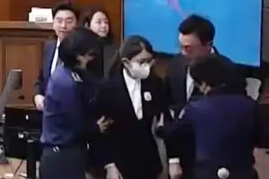 김건희 항소심 징역 4년 선고… 주가조작·샤넬백 유죄로 뒤집혀