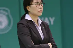 대체 무슨 말을…“선수에 부적절 발언” 정선민 코치, 여자농구 ‘레전드’ 팀 떠났다