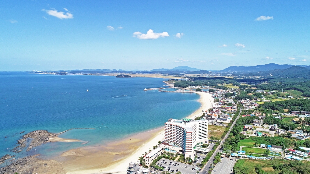 충남 보령 무창포 해수욕장 전경. 보령시 제공