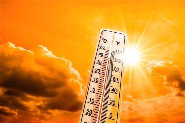 기상청이 29일 발간한 ‘2025 지구대기감시보고서’에 따르면 지난해 우리나라의 주요 온실가스 배경농도는 대기 관측을 시작한 이래 가장 높은 수치를 기록했다. 펙셀스 제공