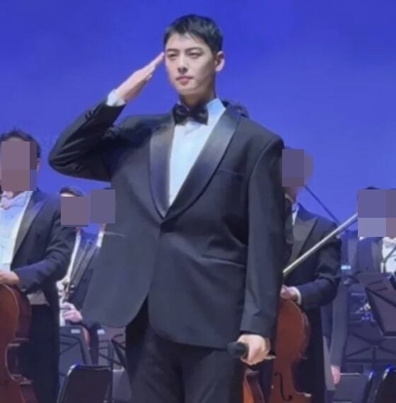 ‘130억 세금 완납’ 차은우 모습 드러냈다…‘거수경례’ 포착