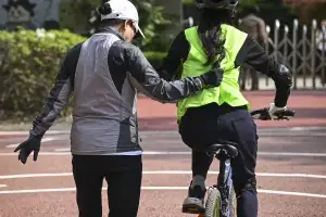 손 놓지 마세요