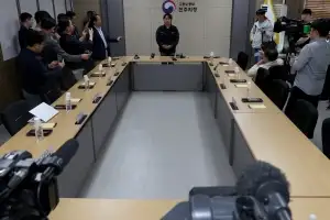 화물연대-BGF로지스 조인식 잠정 연기…숨진 조합원 명예회복 조율
