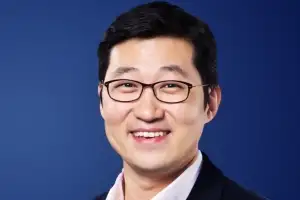 “쿠팡 총수는 김범석”…‘그림자 경영’ 막는다