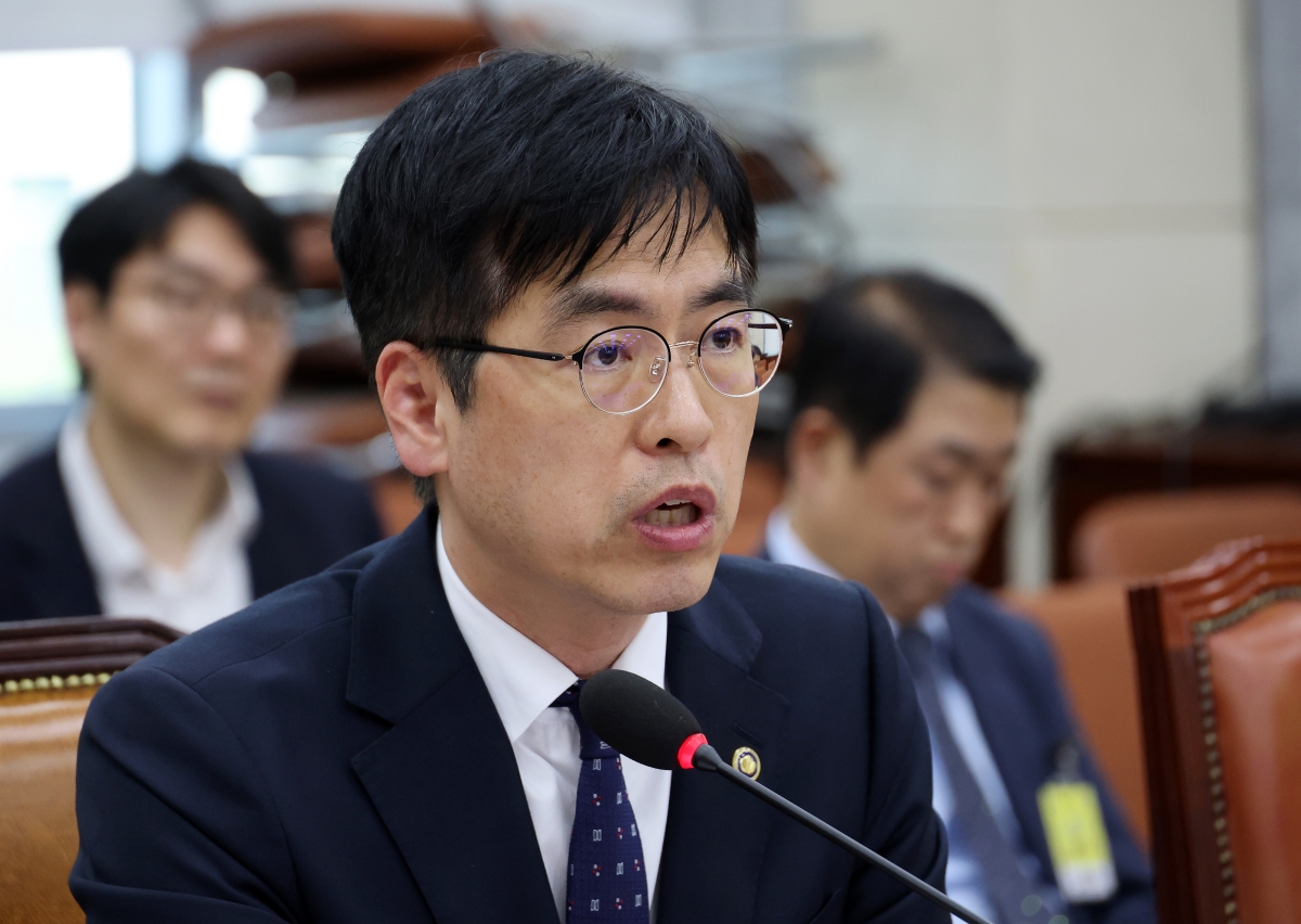 답변하는 김민재 행안부 차관