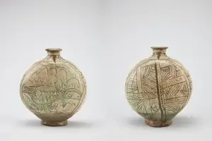 독창적 문양 분청사기 음각선어문 편병부터 가평 현등사 극락전까지 보물 지정 예고