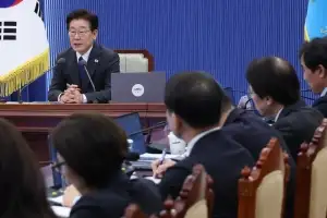 [사설] 10년 만에 최대 임금 격차, 노동 개혁 더 머뭇댈 수가 없다