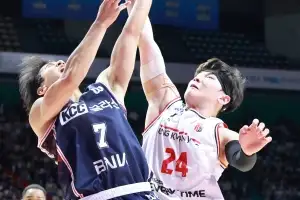 프로스포츠 사상 첫 5~6위간 챔프전 열린다…KCC, 정관장 잡고 사상 첫 6위 챔프전 진출