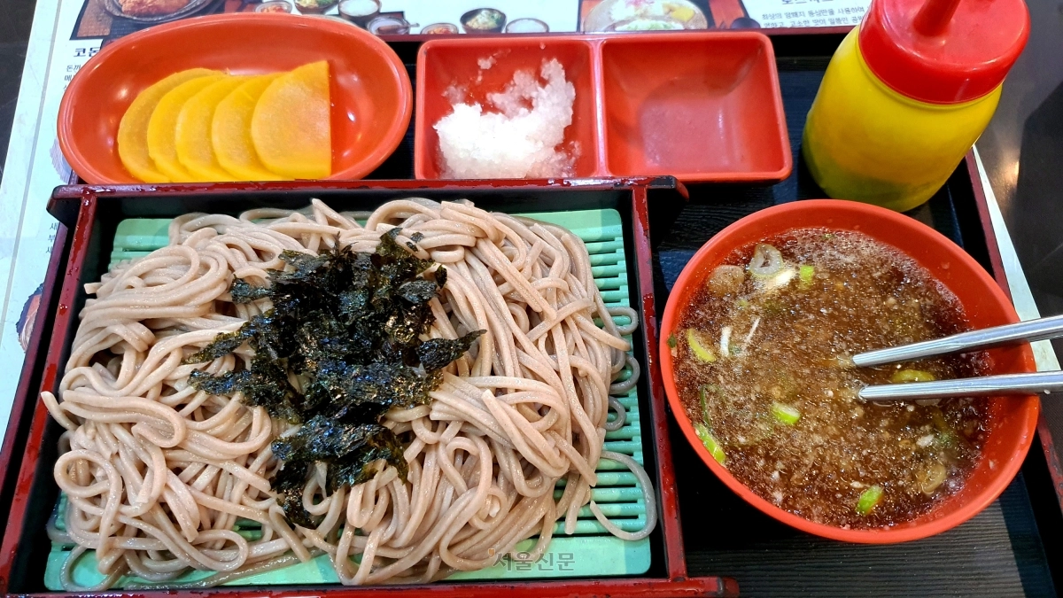 숨겨 두고 싶은 공원당 메밀국수.