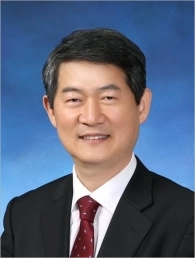 이현출 건국대 정치외교학과 교수