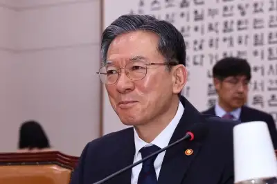 정성호 법무장관 “중대재해범죄 엄중 수사…권리 보호받는 일터 일굴 것”