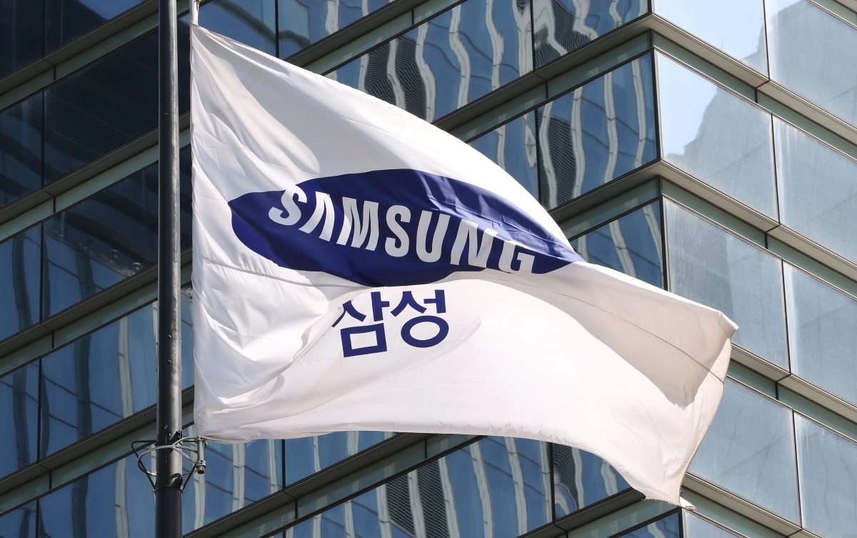 지난달 30일 서울 삼성전자 서초사옥에 삼성기가 펄럭이고 있다.  연합뉴스