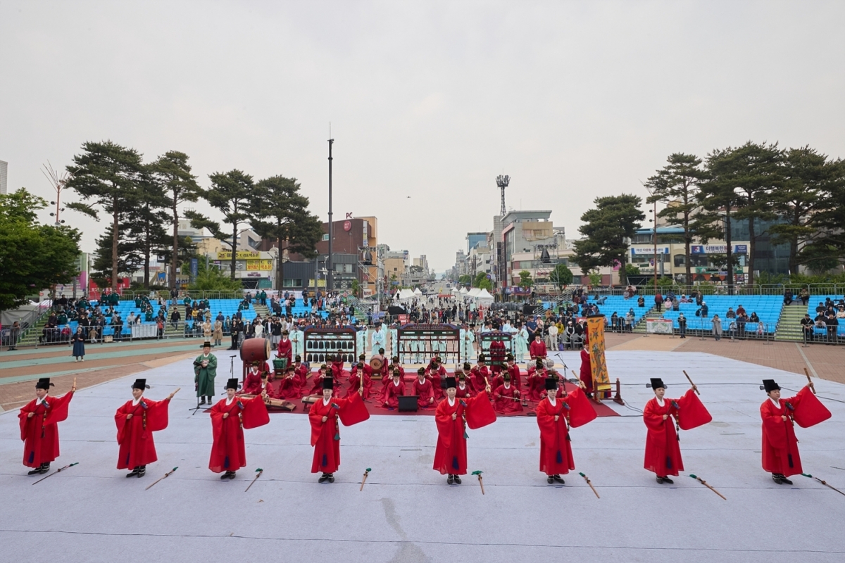 충남 아산시에서 ‘K-HERO 이순신’의 안녕을 기원하는 ‘이충무공 대제’가 열리고 있다. 시 제공