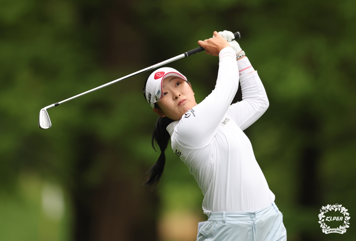유현조의 아이언 티샷. KLPGA 제공.