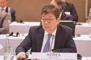 유상대 한은 부총재 “금리 인상 고민할 때… 5월 금통위서 신호 가능성”