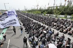 삼성전자 非반도체 노조, 공동투쟁 이탈… 결국 노조 분열