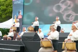 광화문으로 가는 제주해녀… 숨비소리, 서울도심에 스며든다