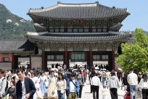 “어린이날 선물로 주식” 부모들 몰렸다…절반이 ‘삼성전자’
