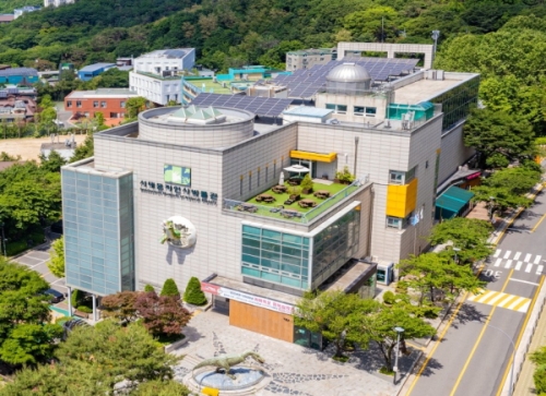 “토종 작물 키워 씨앗 반납해요” 서대문자연사박물관의 도시 농업