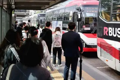‘탈서울’ 인구 4년만에 최고…장거리 통근에 퇴근하면 기절