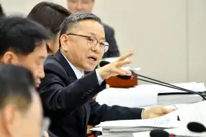 “공무원은 따까리” 김문수(순천갑) 의원 망언에 공직 사회 반발 확산
