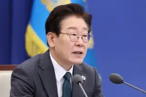 이 대통령 “이 땅의 모든 부모님 존경…활기찬 노후 보장 제도 마련할 것”