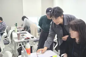 중장년 ‘AI 마케터’ 시대 연다… 에이케이지, ‘중장년취업사관학교’서 실무교육 운영
