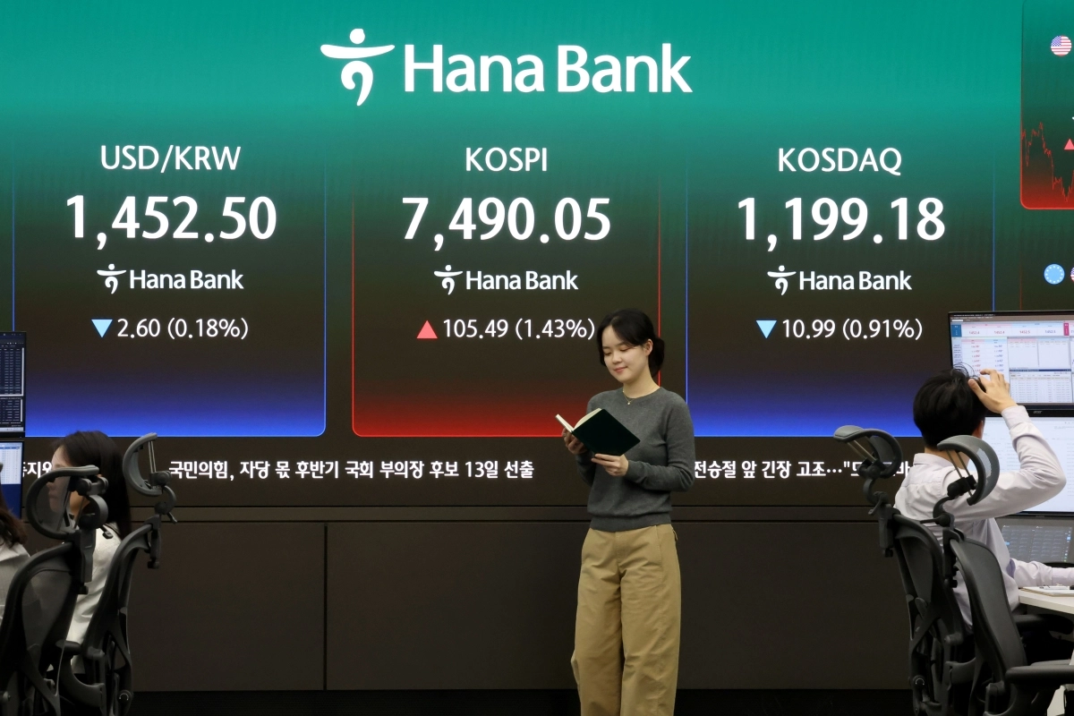 사상 최고치 행진 코스피, 7490선 마감