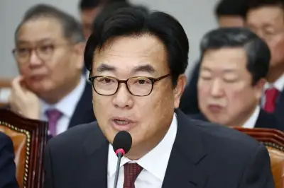 정진석, 출마 철회 “평당원으로 백의종군”…무소속 출마도 없다