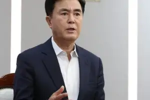 정진석 보궐선거 공천 신청 철회…김태흠 “국민 앞에 다가서는 계기”
