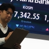 7500 찍고 브레이크…외국인 ‘팔자’에 코스피 2%대 하락(종합)