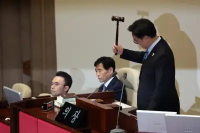 우의장 “개헌안 본회의 상정 않겠다”