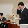 靑 “국민의힘 반대로 개헌안 처리 무산에 유감…국민과 약속 지켜야”