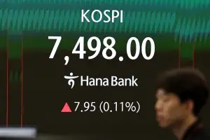 반도체 쉬고 로봇 달렸다…외국인 매도에도 코스피 7500 턱밑 ‘사상 최고’(종합)