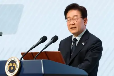 이 대통령 “사법·흉기·명예살인 위협…제 목숨은 국민의 것”