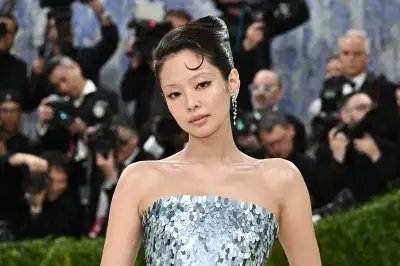 제니, 2년간 238억 대박… ‘모친 대표’ 1인 기획사 정산금 보니
