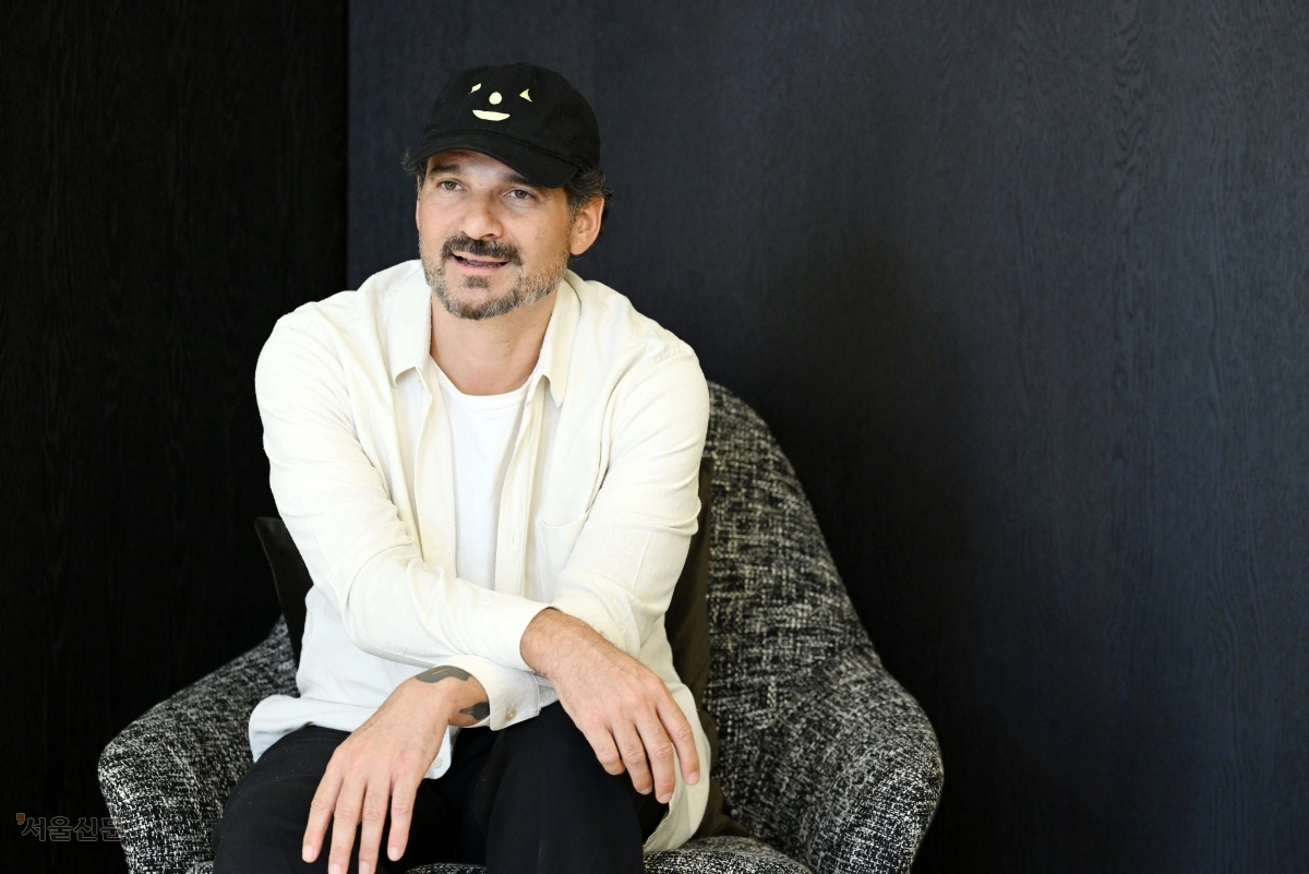 “순수한 창의성을 가진 예술가로 나를 기억해 준다면 좋겠다”고 말하는 예술가 하이메 아욘. 도준석 전문기자