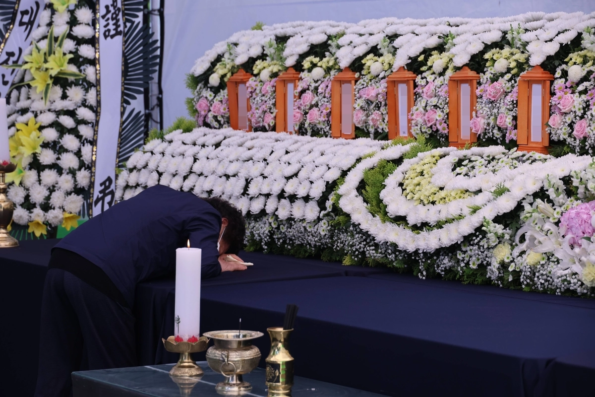 사고 50일 만에 열린 ‘안전공업 참사’ 희생자 추모식