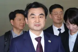 안규백 국방장관, 美에 “호르무즈 단계적 기여 검토” 입장 전해