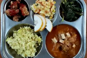 대전 초등학교 ‘급식’ 19명 구토·발열…학생 16명은 등교 못 해