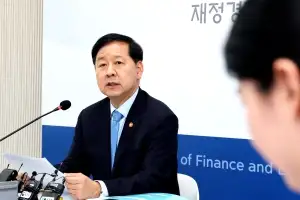 구윤철 “삼성전자 노사 원만히 타결 기대…현명한 판단 당부”