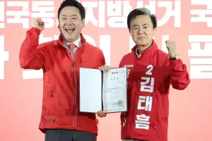 눈시울 붉힌 장동혁 “충청의 한표가 대한민국 이정표” 김태흠 지원사격