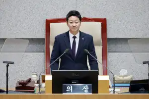 김진경 경기도의회 의장, 제390회 임시회 본회의 개회...“도민 삶 지키는 데 책임 다할 것”