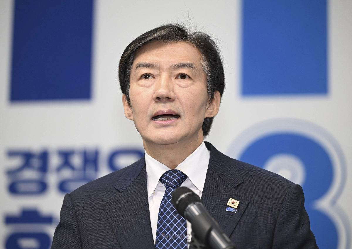 조국 조국혁신당 대표가 지난달 14일 국회에서 6.3 국회의원 재보궐선거 평택을 출마 기자회견을 하고 있다. 2026.4.14 이지훈 기자