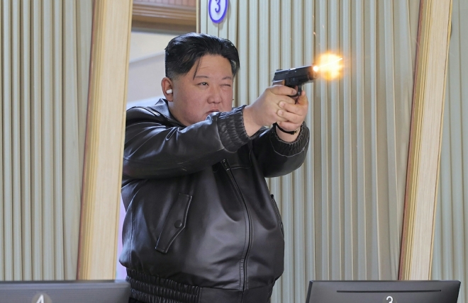 제주 해변에 北 김정은 사진 등장…대공 혐의점 여부는?